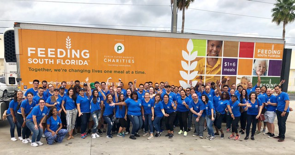 Group of NBA Students in front of the feeding south florida